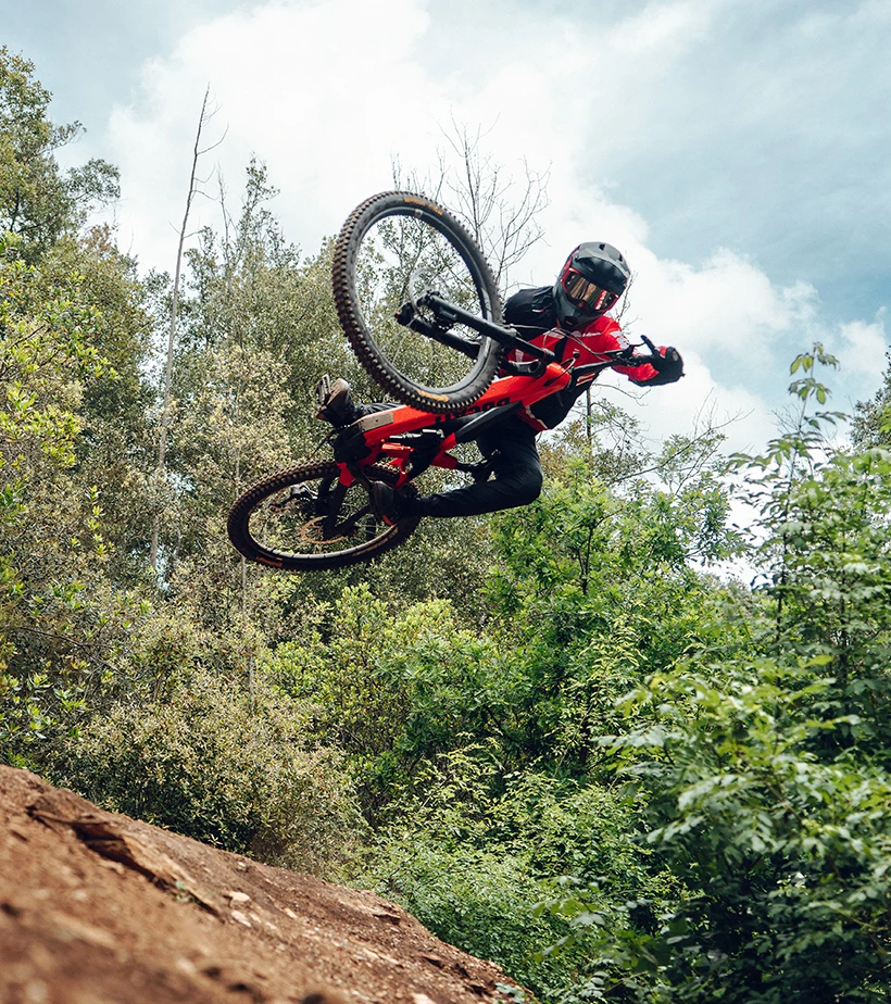 Geometría variable. Dos almas enduro.